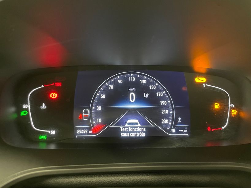 RENAULT MEGANE IV BERLINE 2021 - Photo n°15