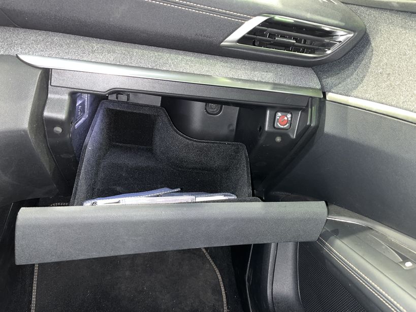 PEUGEOT 3008 2019 - Photo n°24