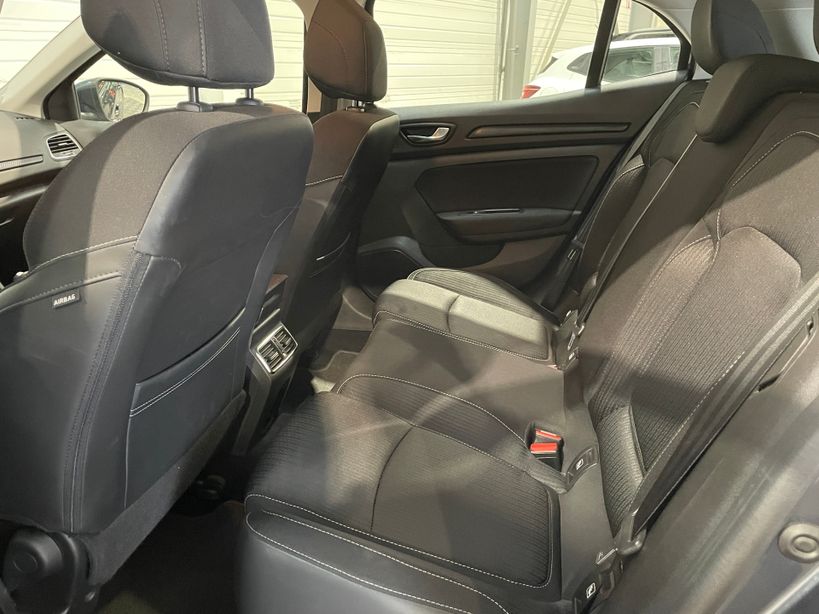 RENAULT MEGANE IV BERLINE BUSINESS 2020 - Photo n°12