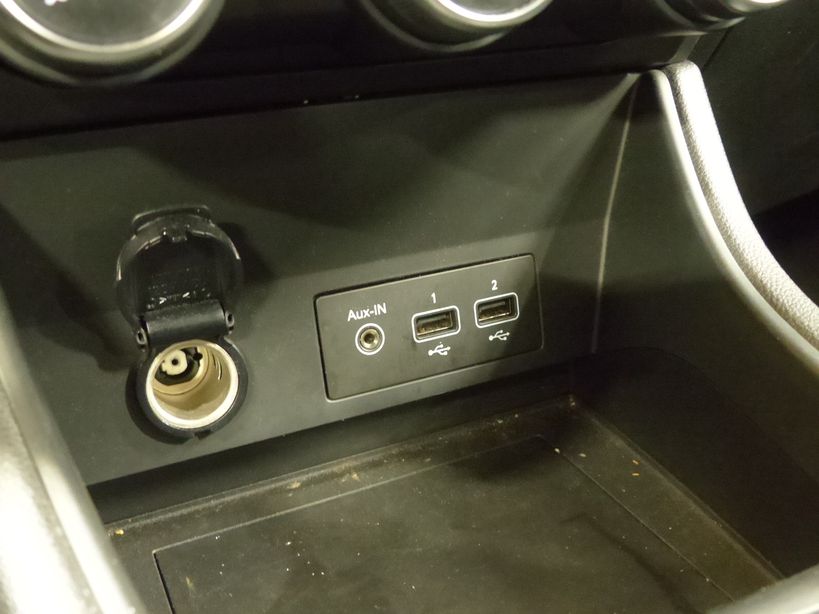 RENAULT CAPTUR 2020 - Photo n°19