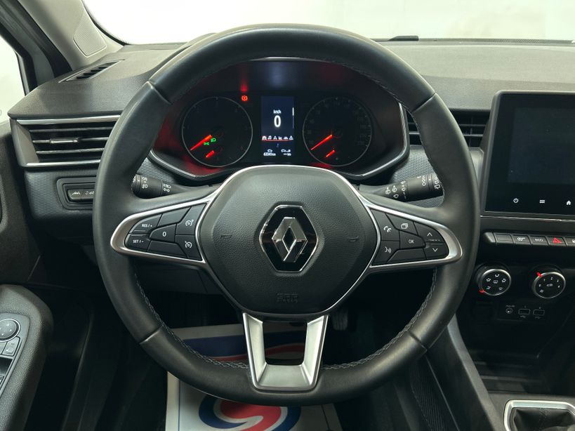 RENAULT CLIO V 2021 - Photo n°11
