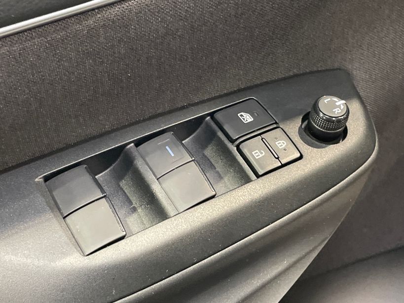 TOYOTA YARIS HYBRIDE 2025 - Photo n°31