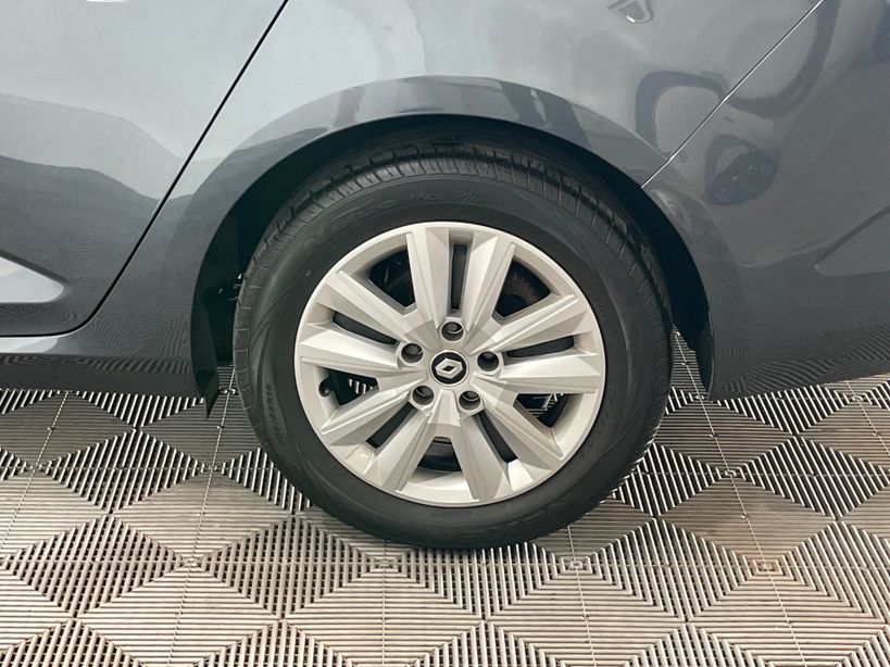 RENAULT MEGANE IV ESTATE 2022 - Photo n°27
