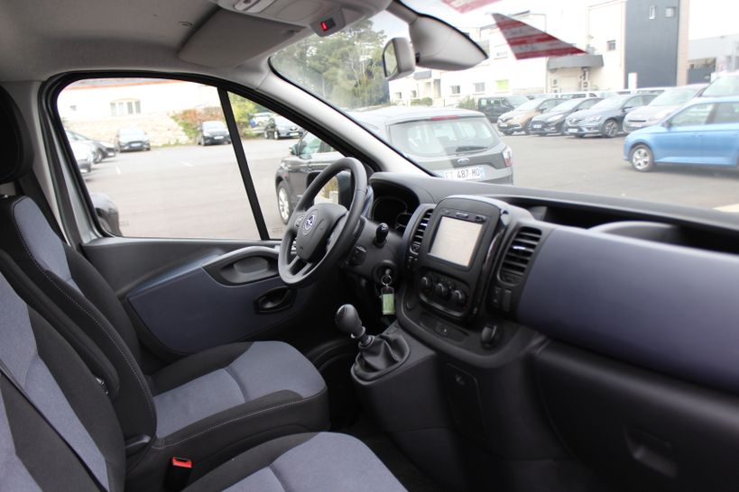 OPEL VIVARO COMBI 2017 - Photo n°6