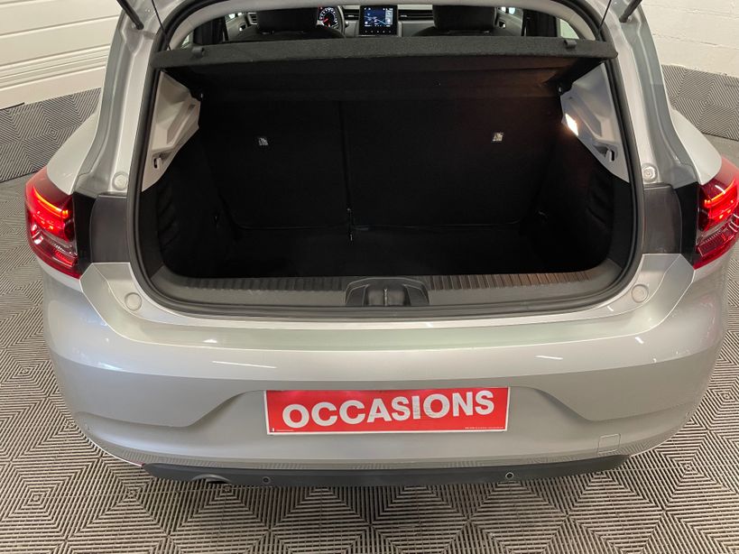 RENAULT CLIO V 2021 - Photo n°9