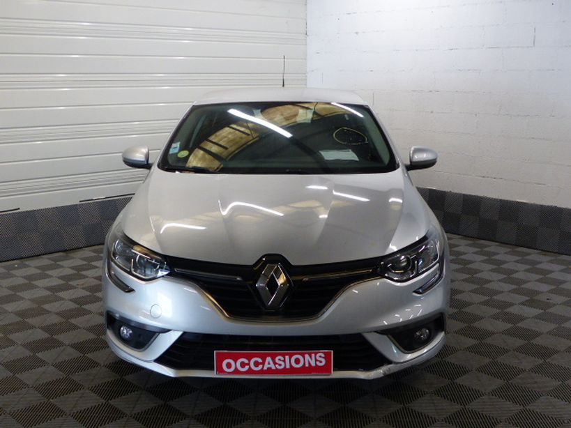 RENAULT MEGANE IV BERLINE BUSINESS 2018 - Photo n°2