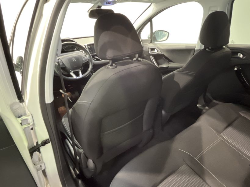 PEUGEOT 208 BUSINESS 2019 - Photo n°35