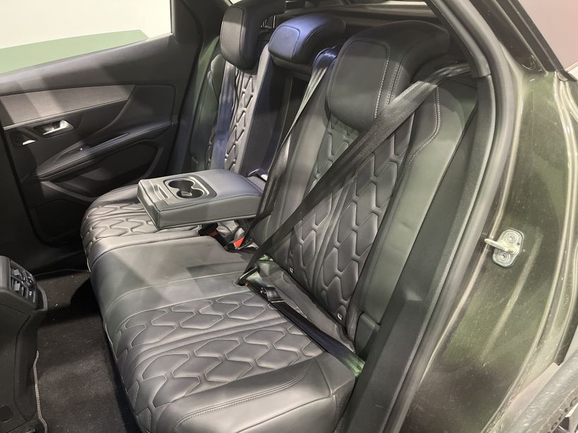 PEUGEOT 3008 2019 - Photo n°9
