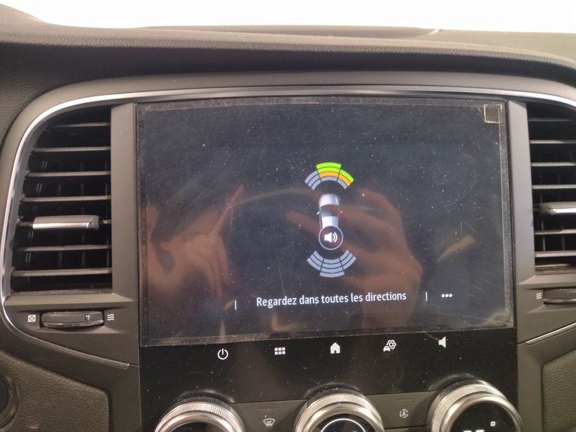 RENAULT MEGANE IV ESTATE 2021 - Photo n°16