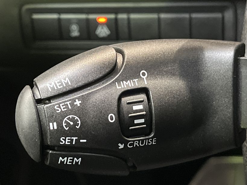 PEUGEOT 308 2019 - Photo n°30