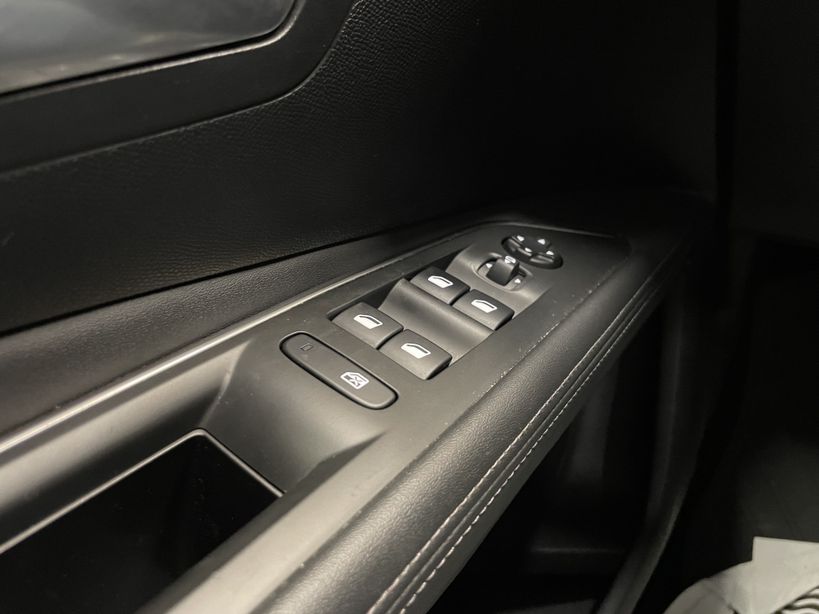 PEUGEOT 3008 2019 - Photo n°16