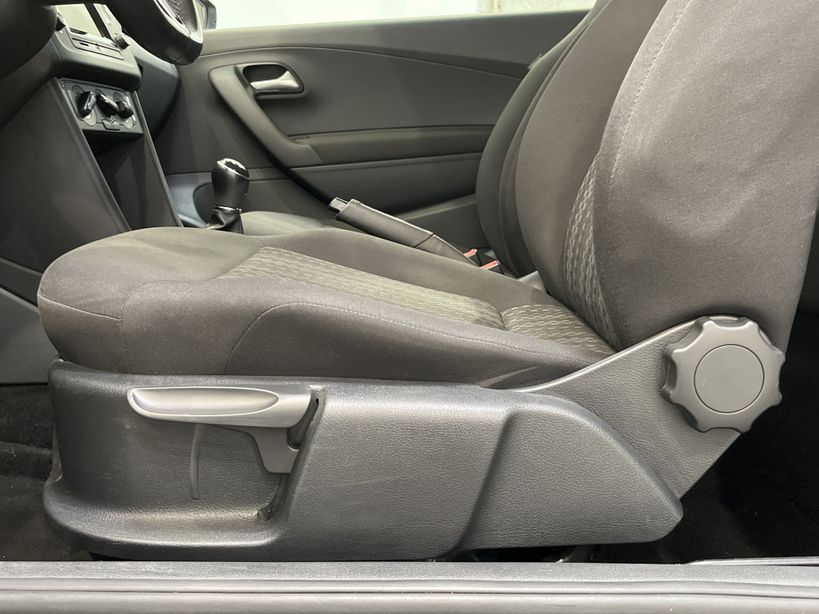 VOLKSWAGEN POLO 2016 - Photo n°29