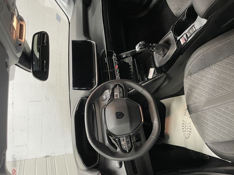PEUGEOT 208 2024 - Photo n°9