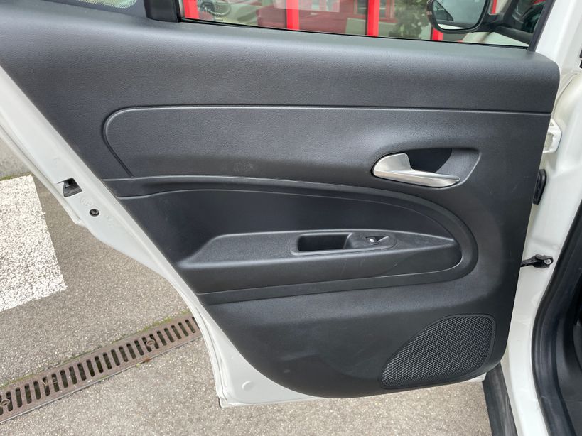 FIAT 600 2025 - Photo n°17