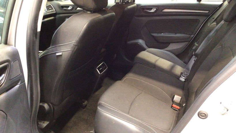 RENAULT MEGANE IV ESTATE 2021 - Photo n°10