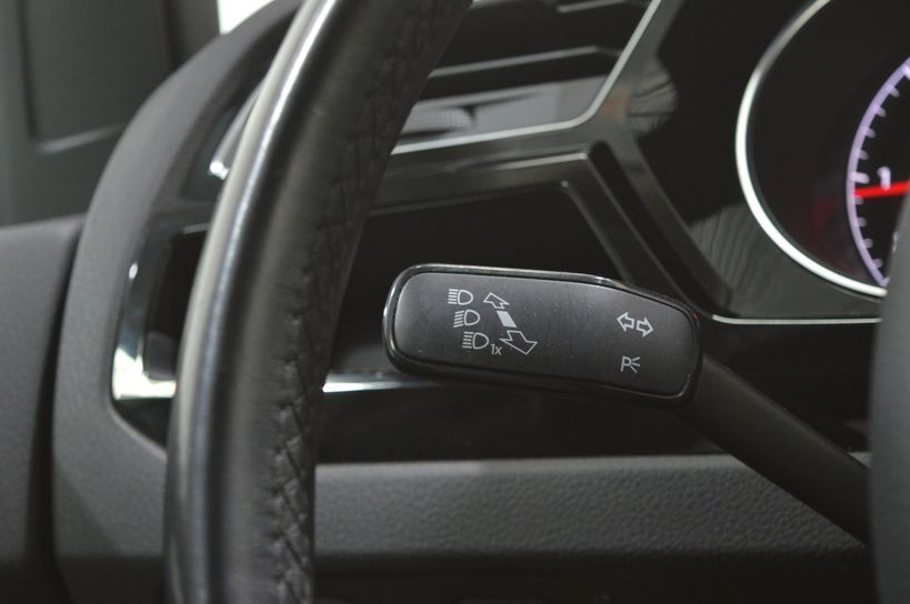 VOLKSWAGEN TOURAN 2016 - Photo n°33