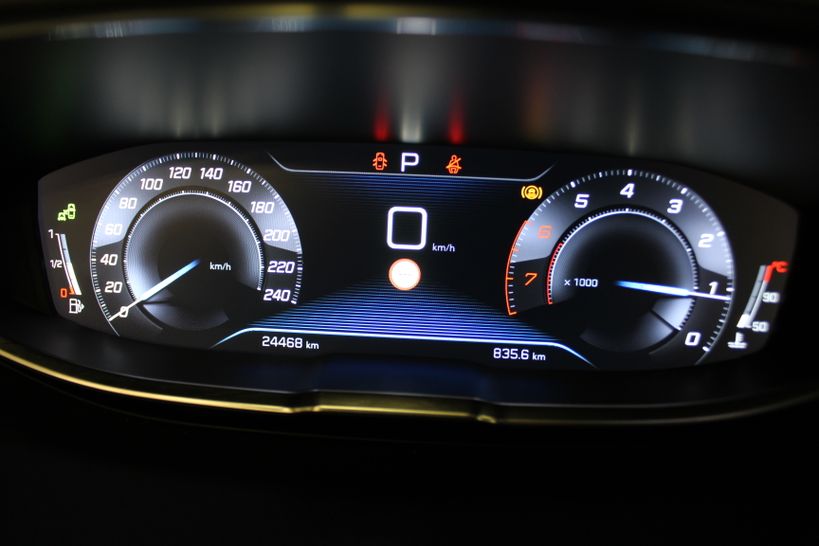 PEUGEOT 3008 2019 - Photo n°12