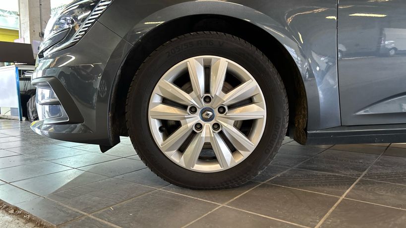 RENAULT MEGANE IV ESTATE 2021 - Photo n°13