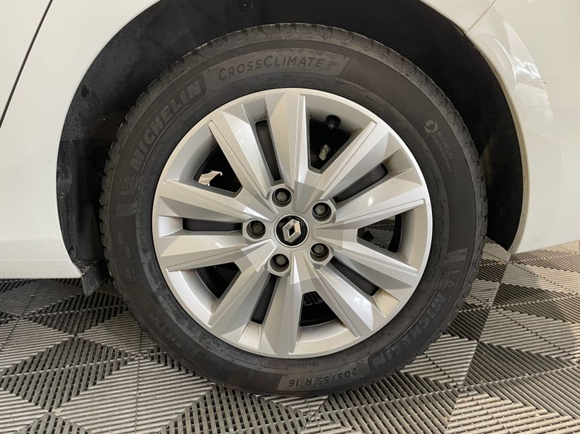 RENAULT MEGANE IV ESTATE 2022 - Photo n°36