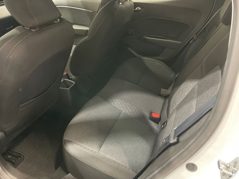 RENAULT CLIO V 2021 - Photo n°24