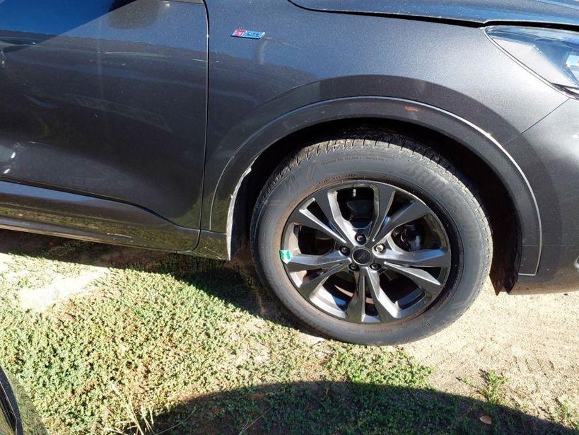 FORD KUGA 2022 - Photo n°8