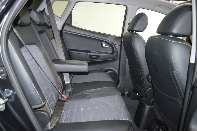 KIA VENGA 2014 - Photo n°10
