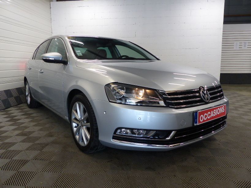 VOLKSWAGEN PASSAT 2014 - Photo n°2
