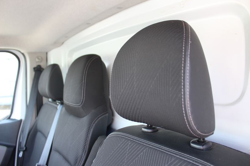 RENAULT TRAFIC III FG 2016 - Photo n°32
