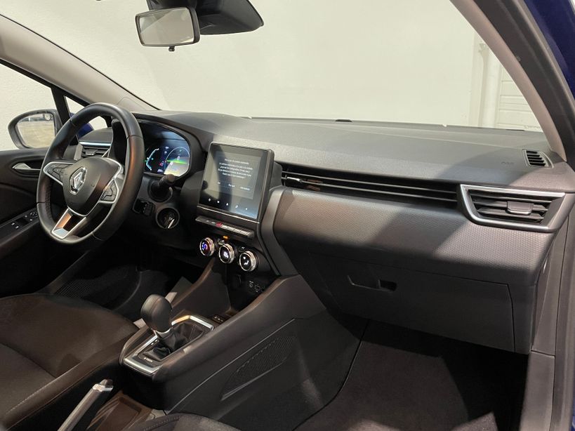 RENAULT CLIO V 2021 - Photo n°9