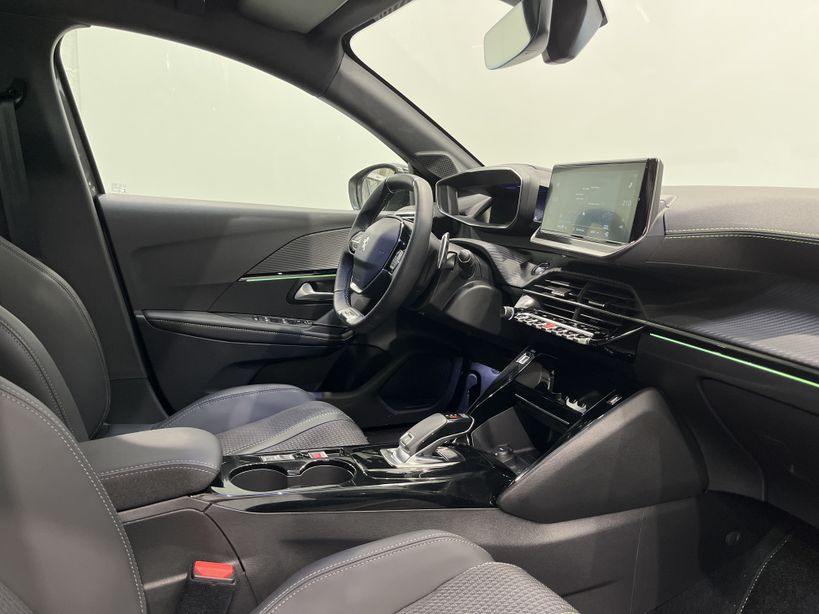 PEUGEOT 208 2022 - Photo n°24