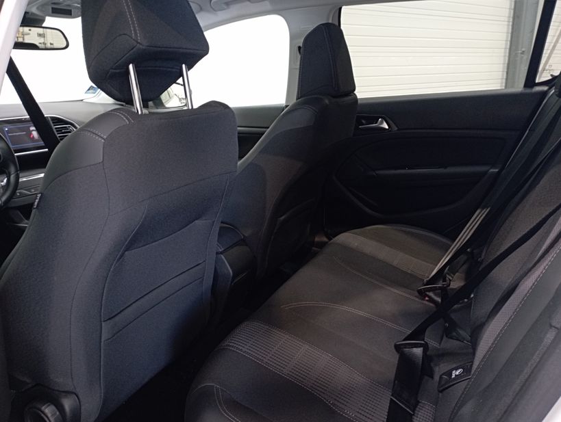 PEUGEOT 308 2020 - Photo n°13