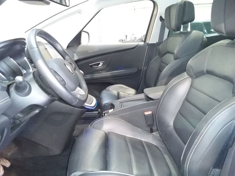 RENAULT GRAND SCENIC IV 2018 - Photo n°7