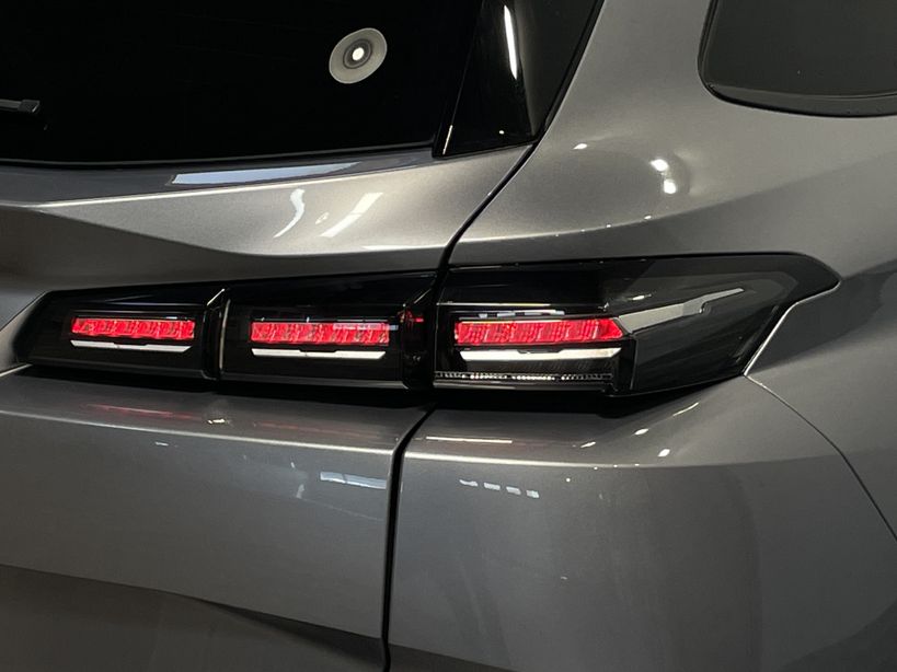 PEUGEOT 308 SW 2024 - Photo n°8