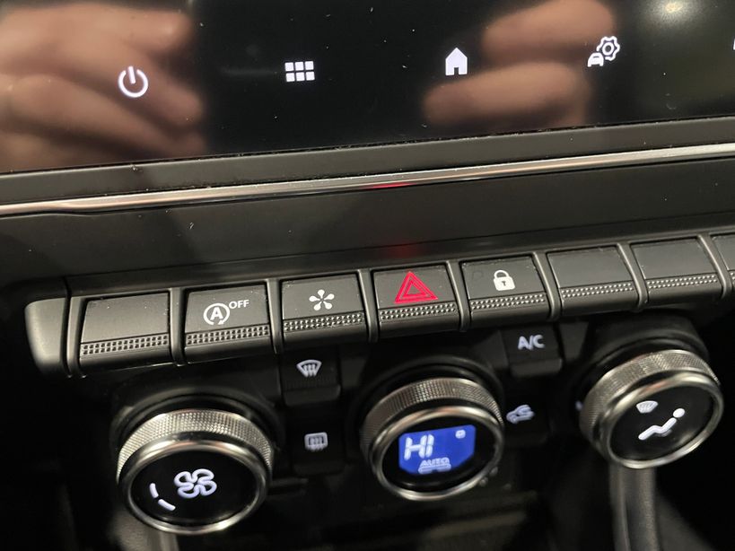 RENAULT CAPTUR 2021 - Photo n°24