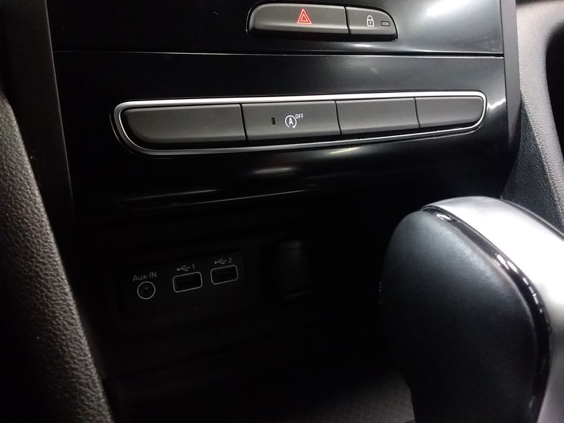 RENAULT MEGANE IV BERLINE 2023 - Photo n°20