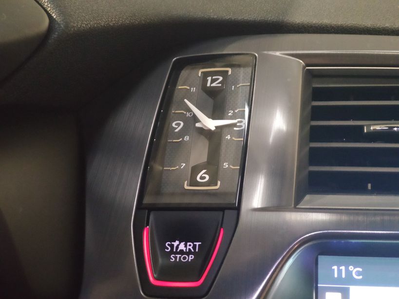 DS DS5 EXECUTIVE 2016 - Photo n°20