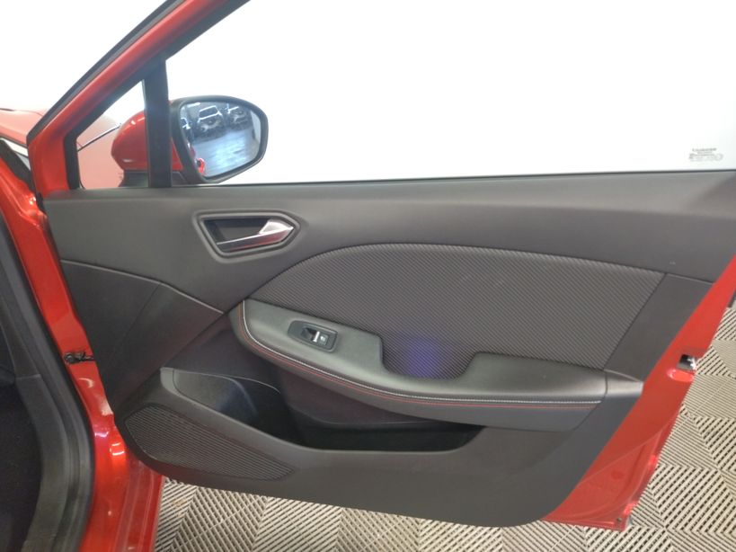 RENAULT CLIO V 2021 - Photo n°7
