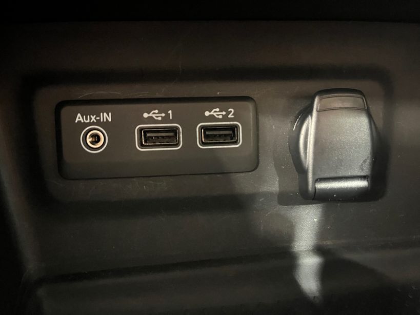 RENAULT MEGANE IV BERLINE 2022 - Photo n°21