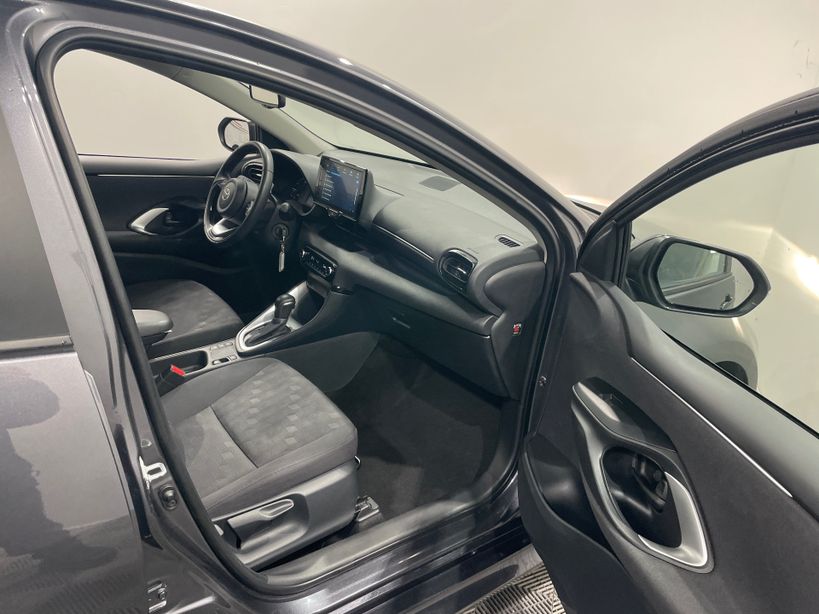 TOYOTA YARIS HYBRIDE 2025 - Photo n°28