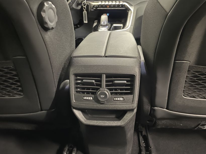 PEUGEOT 3008 2019 - Photo n°33