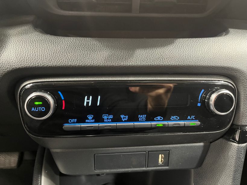 TOYOTA YARIS HYBRIDE MY20 2022 - Photo n°22