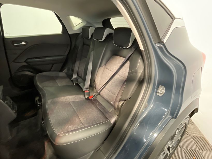 RENAULT CAPTUR 2023 - Photo n°10