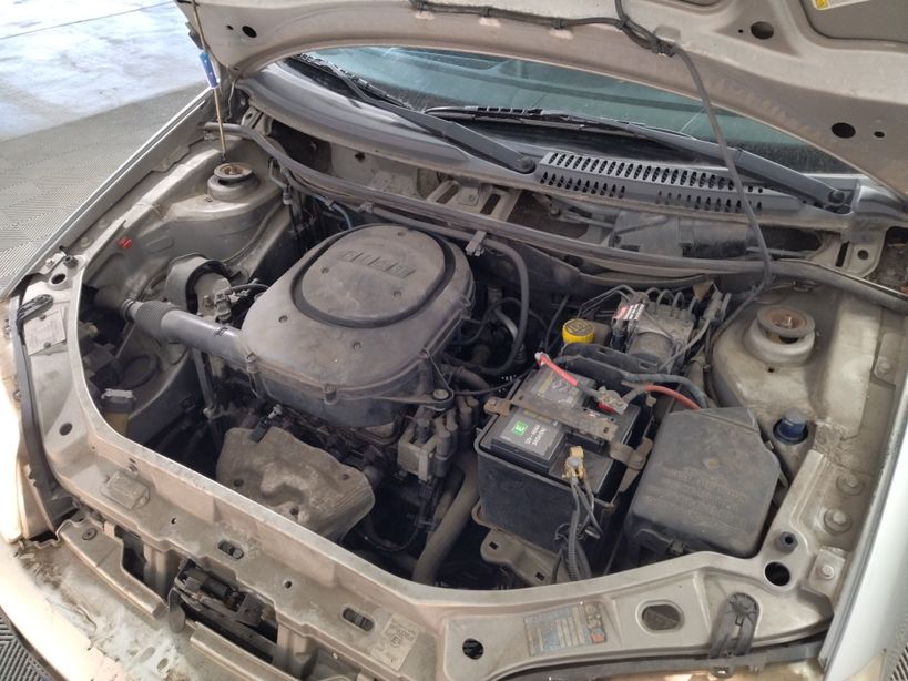 FIAT PUNTO 2004 - Photo n°2