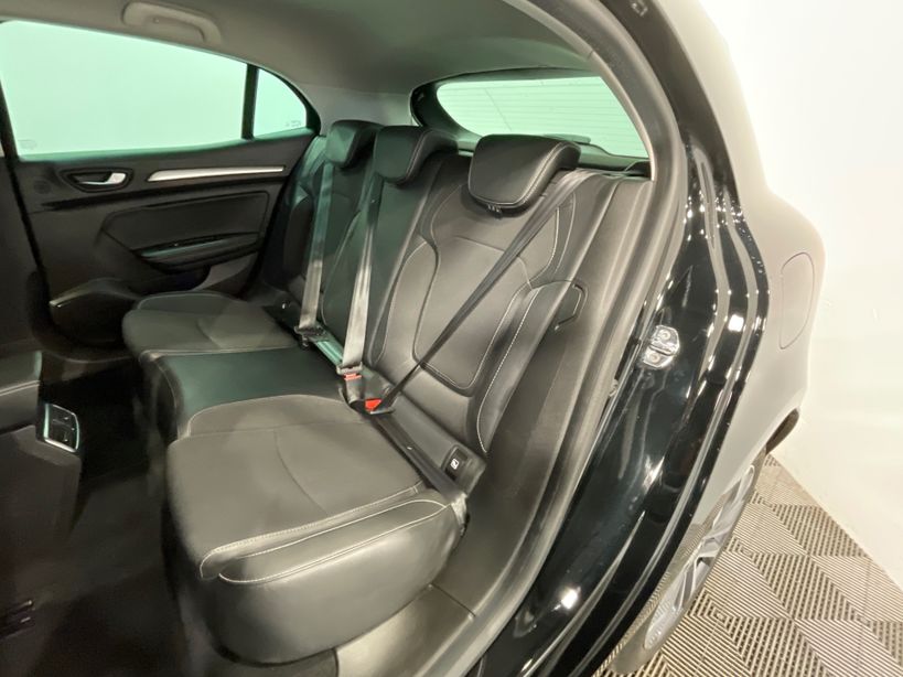 RENAULT MEGANE IV BERLINE 2021 - Photo n°10