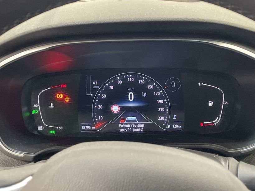 RENAULT MEGANE IV ESTATE 2021 - Photo n°11