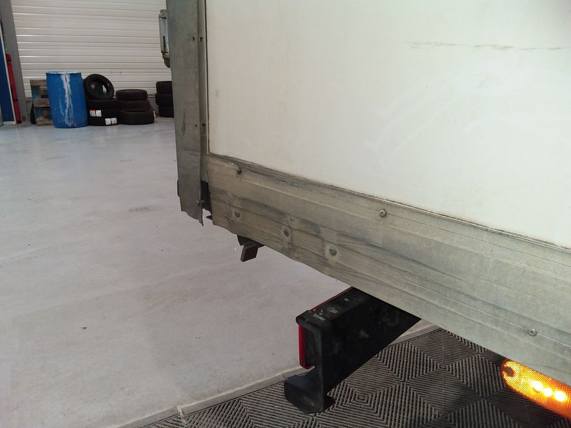 FORD TRANSIT CHASSIS CABINE 2017 - Photo n°9