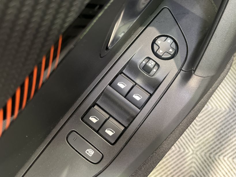 PEUGEOT 2008 2021 - Photo n°36