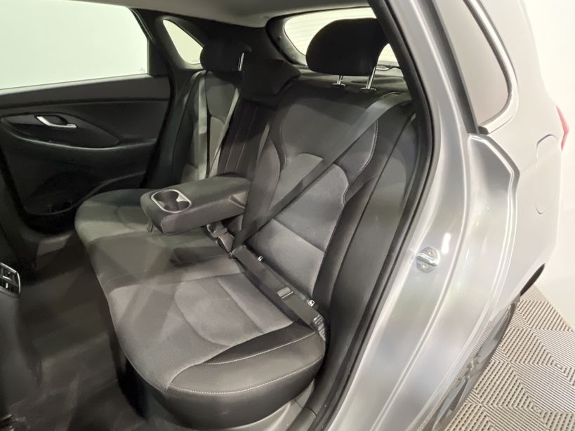 HYUNDAI i30 2022 - Photo n°10