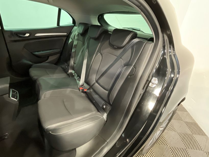 RENAULT MEGANE IV BERLINE 2022 - Photo n°10
