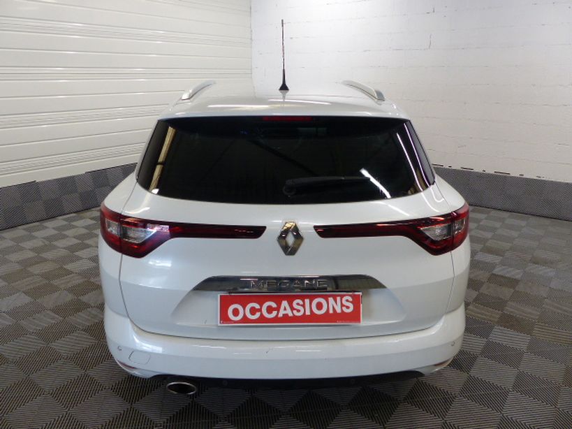 RENAULT MEGANE IV ESTATE 2017 - Photo n°12